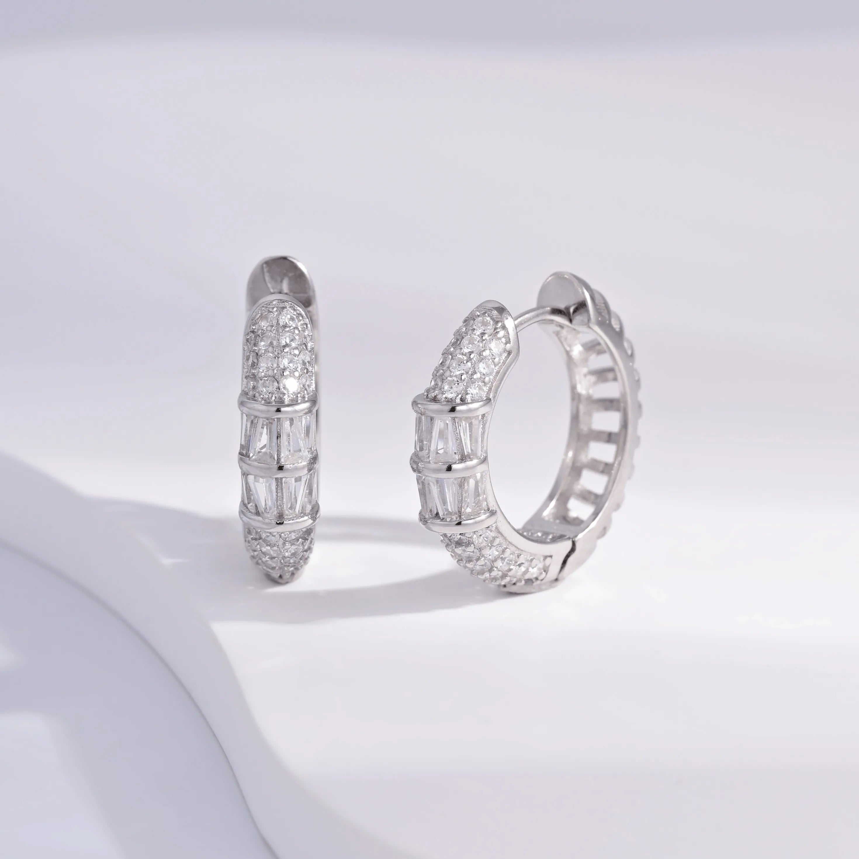 Wholesale Earrings Jewelry Rhodium Plated Full Cubic Zirconia Round Huggie 925 Sterling Silver Fine Jewelry Earrings