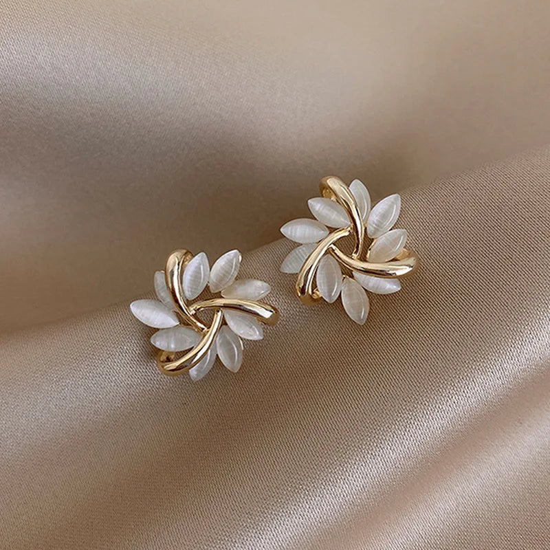 Creative Korean Fashion Drop Earrings Geometric Cat's Eye Stone Sun Flower Earring Design New Collection Fashion Wholesale