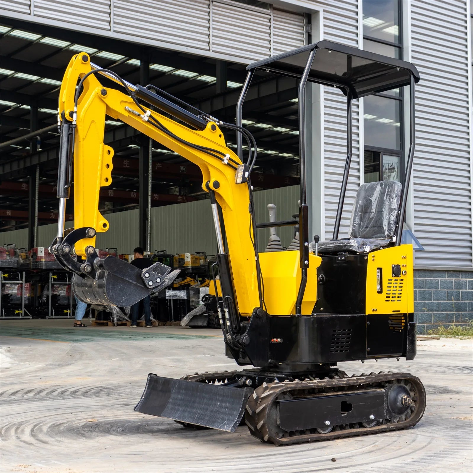 Battery Electric Mini Excavator 1 Ton Digger With Accessories Excavator