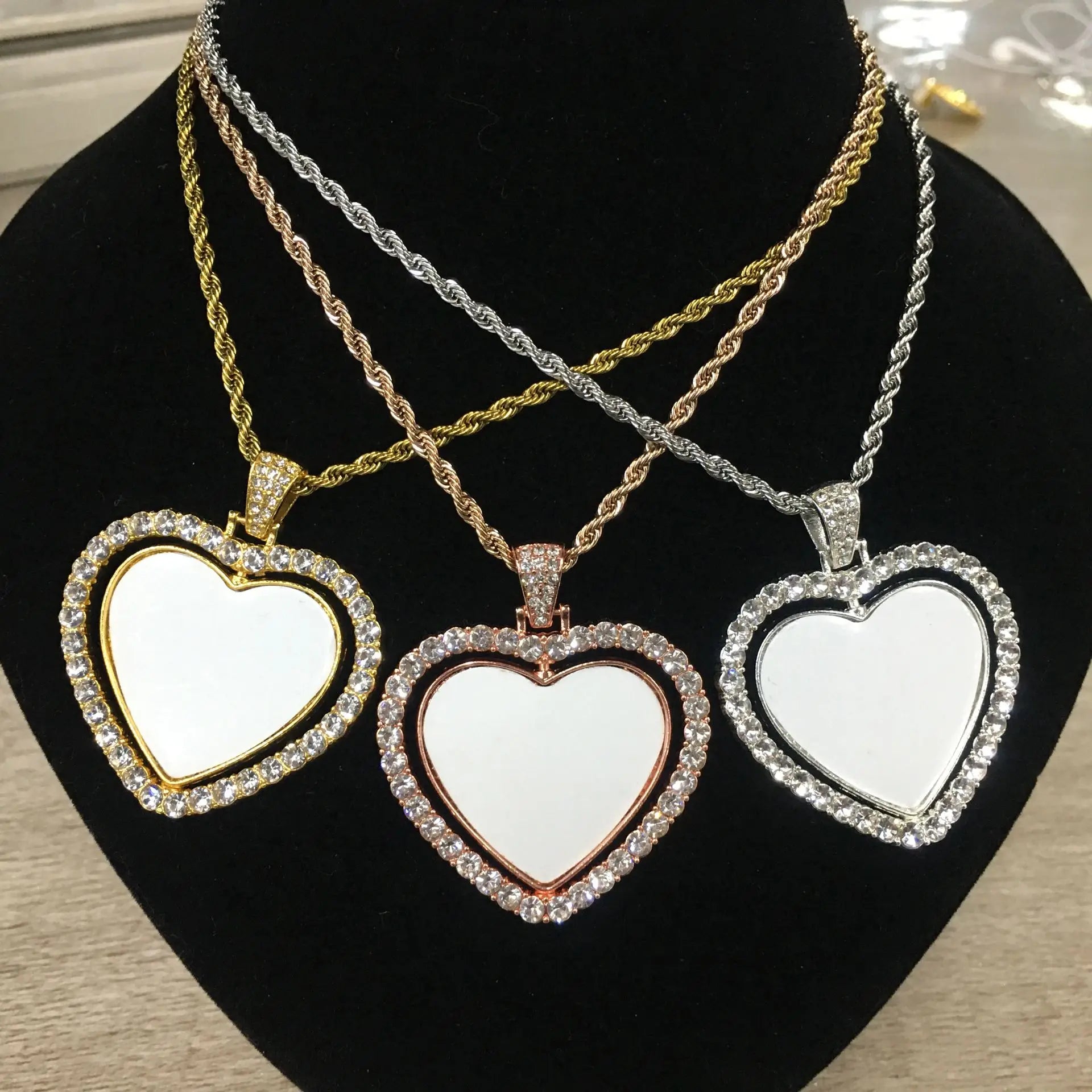 Modern Design Quality Sublimation Heart Necklace Rotatable HipHop Custom Jewelry Gift for Memory Alloy for Wedding Anniversary