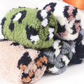 XIANGHUI Wholesale Can Custom logo Plush Socks Coral Velvet Wild Floor Fashion Thick Women Socks
