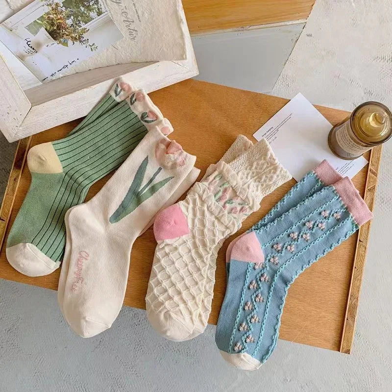Wholesale Spring Tulip Floral Graphic Socks Stylish Flower Cotton Crew Socks for Women