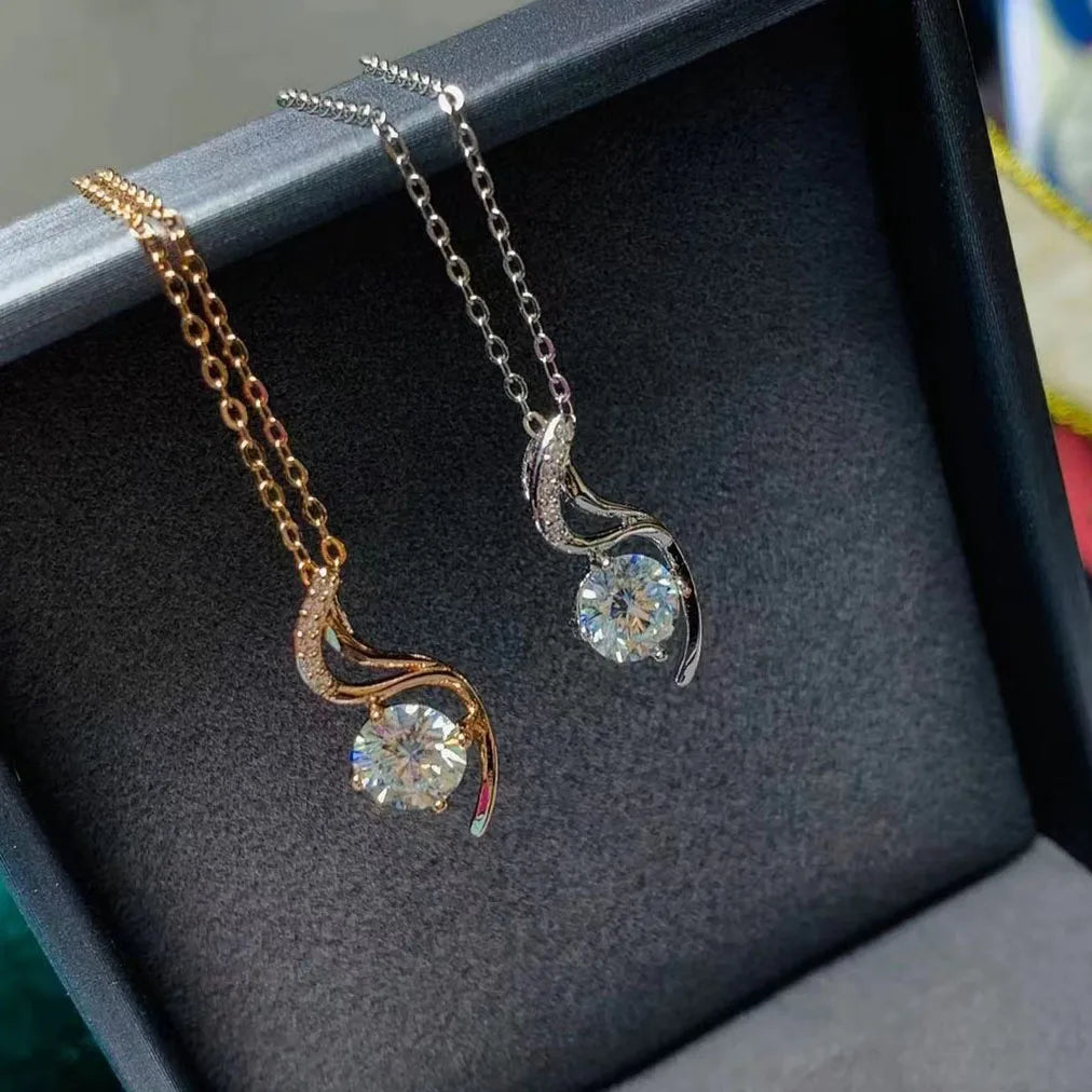 Hot Popular 925 Sterling Silver Toggle Clasp Necklace New Design Moissanite Pendant & Charm with Picture Inside