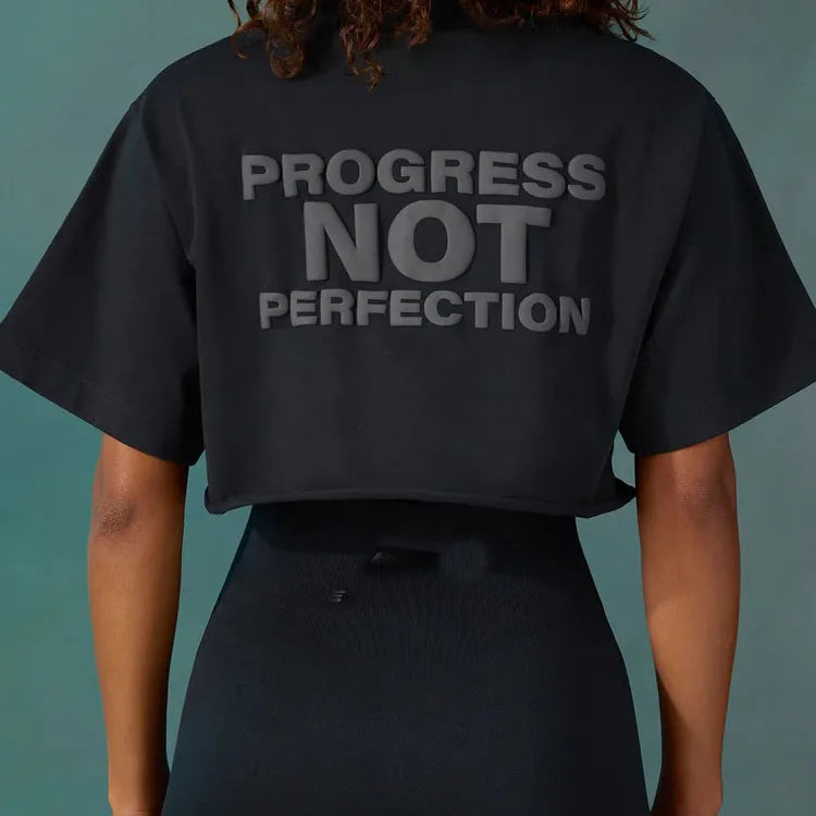 Custom Lightweight Cotton Fabric Cropped Length Puffy Printed logo Tshirts for Women