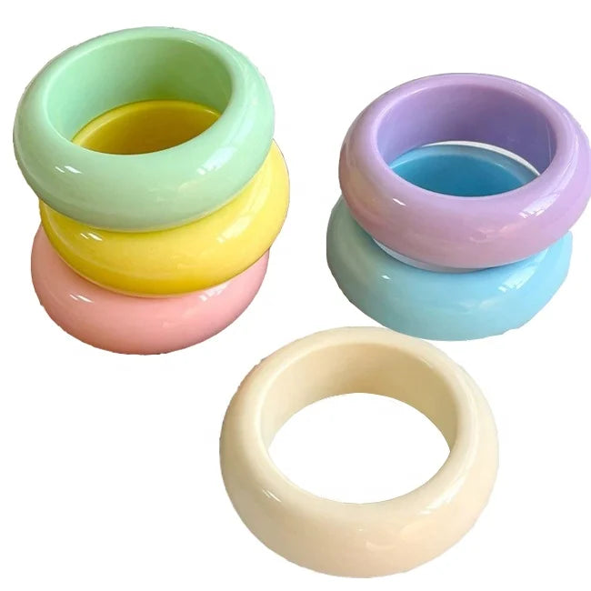 2025 New Arrival Summer Vacation Jewelry Colored Geometric Round Resin Bangle for Women Waterproof Jewelry