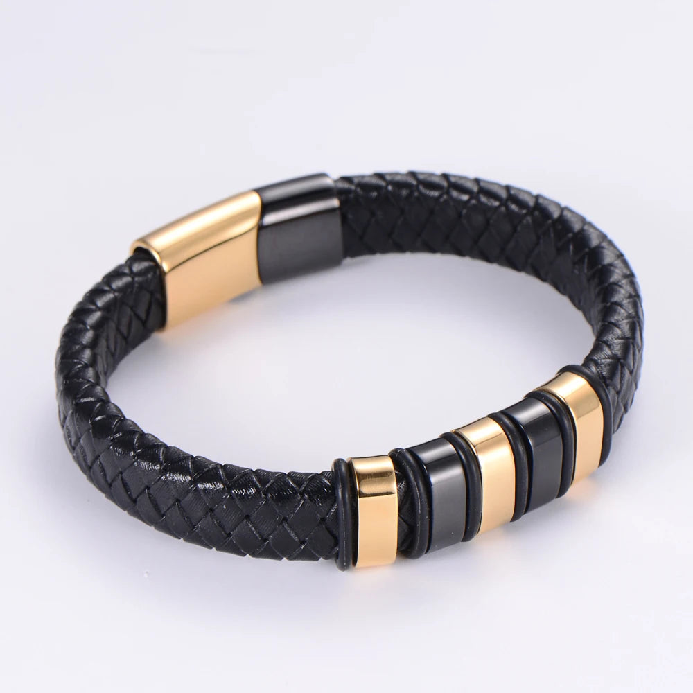 China Jewelry Factory's 316L Stainless Steel Magnetic Clasp Plain Thick Leather Man Bracelet Fashionable Bangles