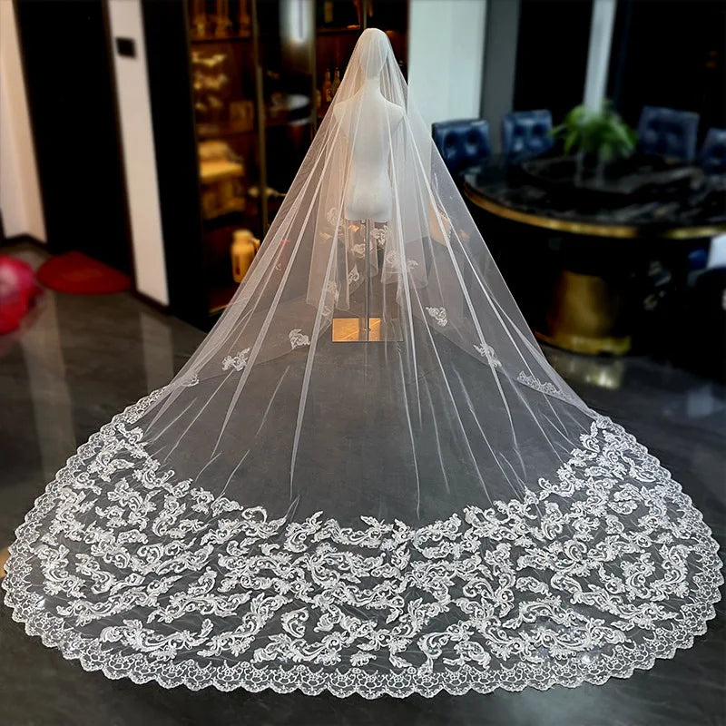 ROMANTIC Wholesale White Ivory Cathedral Wedding Veils Long Lace Bridal Veil with Comb