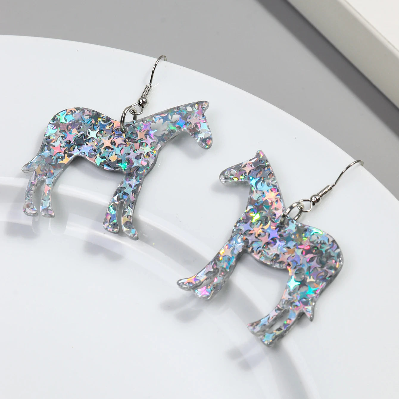 Wholesale Animal Earrings Fantastic Silver Stars Sequin Unicorn Cute Puppy Carousel Pony Sweet Girl Acrylic Drop Earrings Women