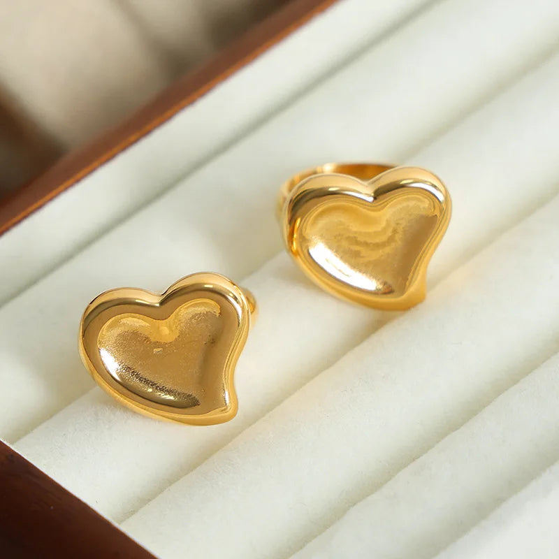 High End Commuter Jewelry Large Heart Chunky Ring Tarnish Free Gold Plated Stainless Steel Ring for Women Bagues Bijoux Femmes