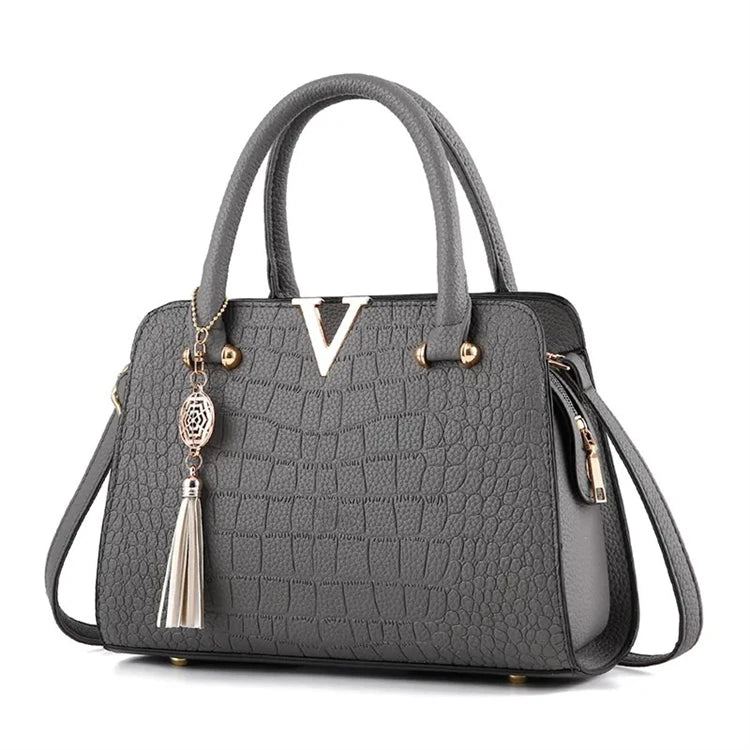 White Pu Hight Quality Luxury Korean New Latast Fashion Black Mini Pearl Chain Hand Bag