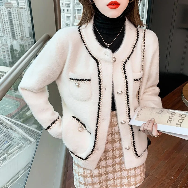 Custom Women's Autumn Winter Fashion Chunky Bordered Pearl Button Cardigan Sweater