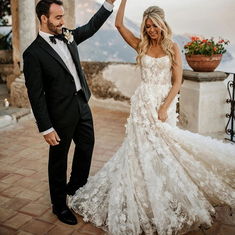 13886# Luxury A-Line 3D Lace Appliques Wedding Dress 2022 Elegant Strap Spaghetti Sleeveless Bridal Gown Strapless Zipper Train