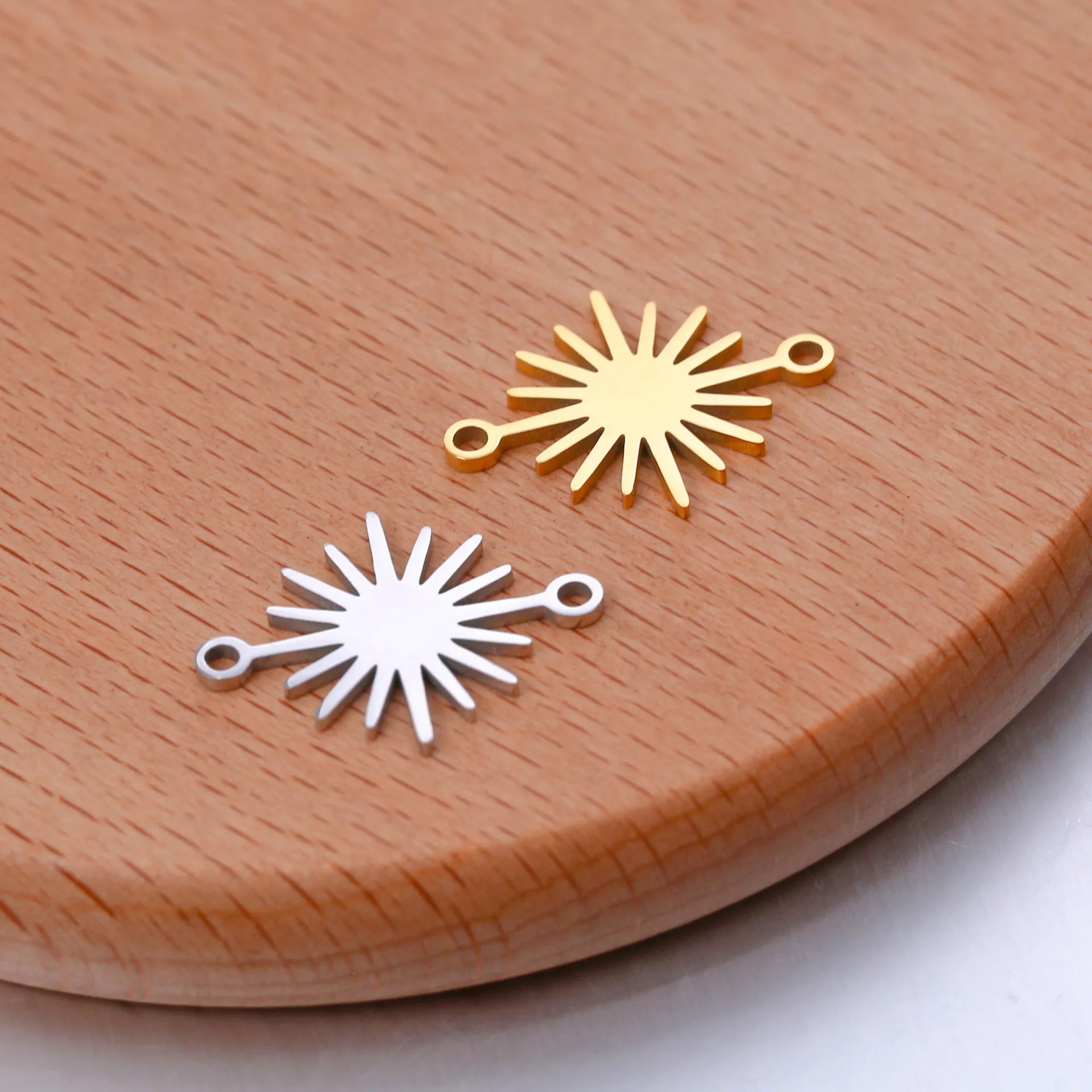 5pcs/Lot Stainless Steel Sunflower Double Holes Pendants for DIY Necklace Bracelet Charms Jewelry Gifts Accessories (SZ092)