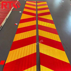 One-piece Reflective Rear Marking Plate Long Stripe Style Chevron for Zimbabwe Market Reflective Material
