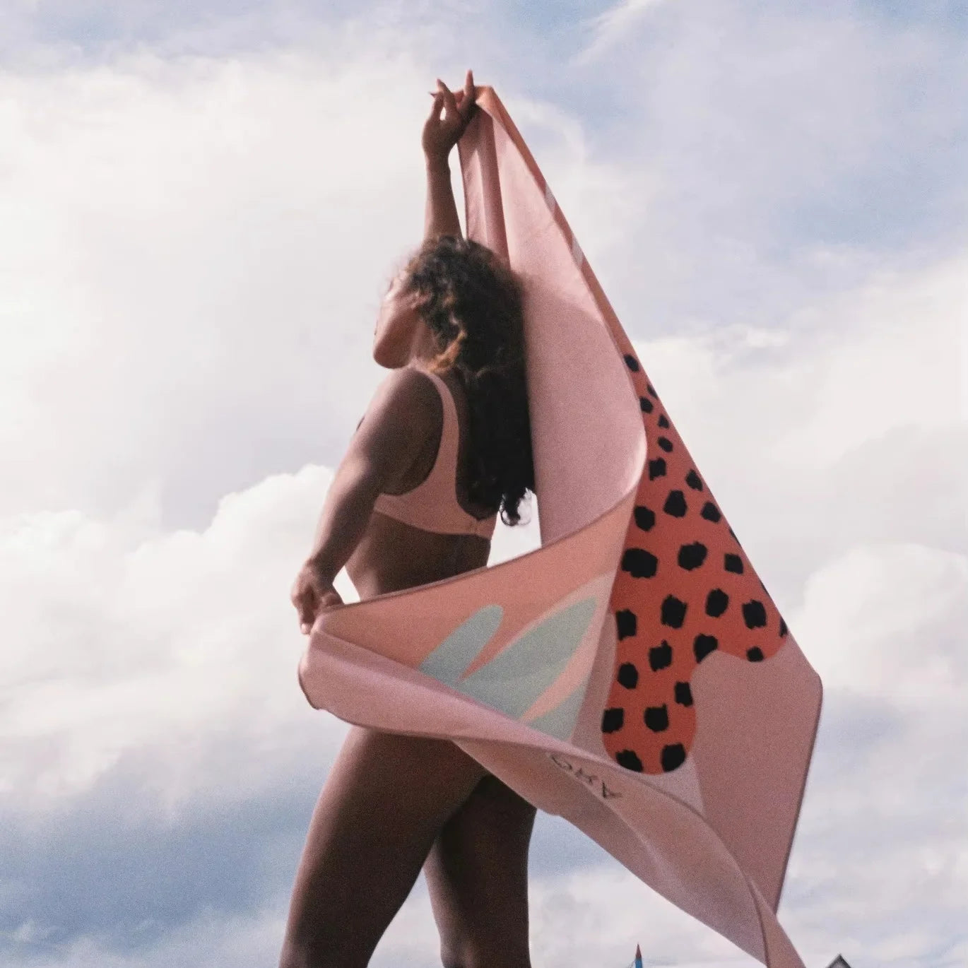 Recycled Towel Microfiber Two Side Printed Beach Towel Quick Dry Sand Free Luxury Beach Towel for Outdoor Sports