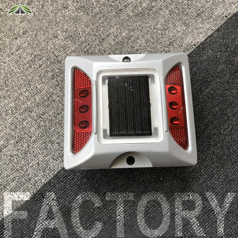 Aluminum Solar Power Flashing LED Road Marker Cat Eye Road Stud Raised Pavement Marker Light for Driveway