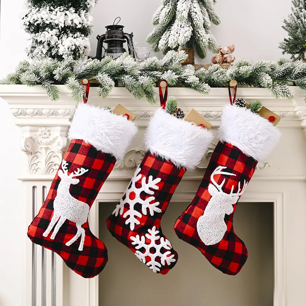 Wholesale Christmas Decorations Red Black Checked Xmas Socks Elk Snow Christmas Stocking