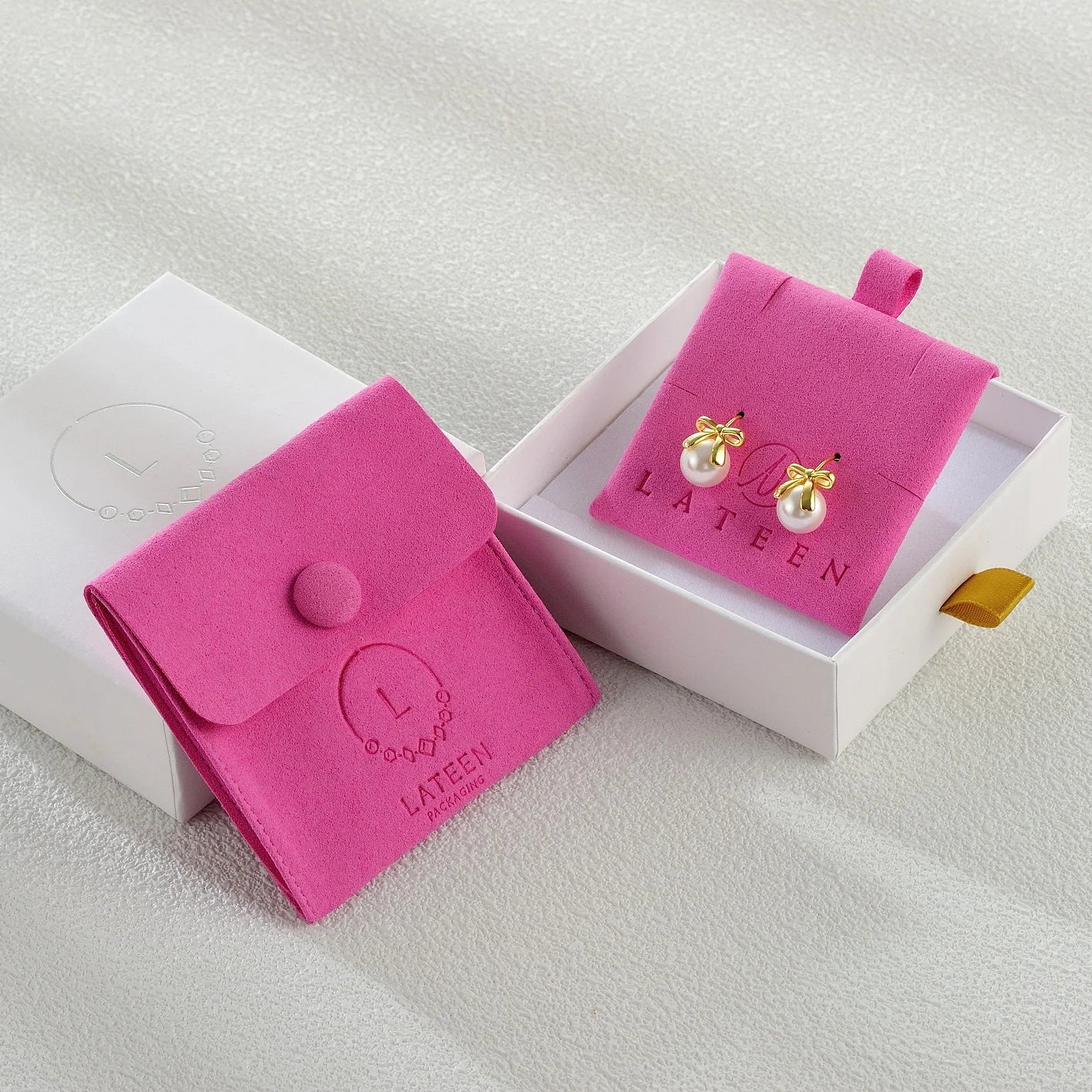 Fashion Size 8*8cm Logo Custom Made Small Purple Jewelry Pouch Packaging Microfiber Bag Envelope Pouch with Button
