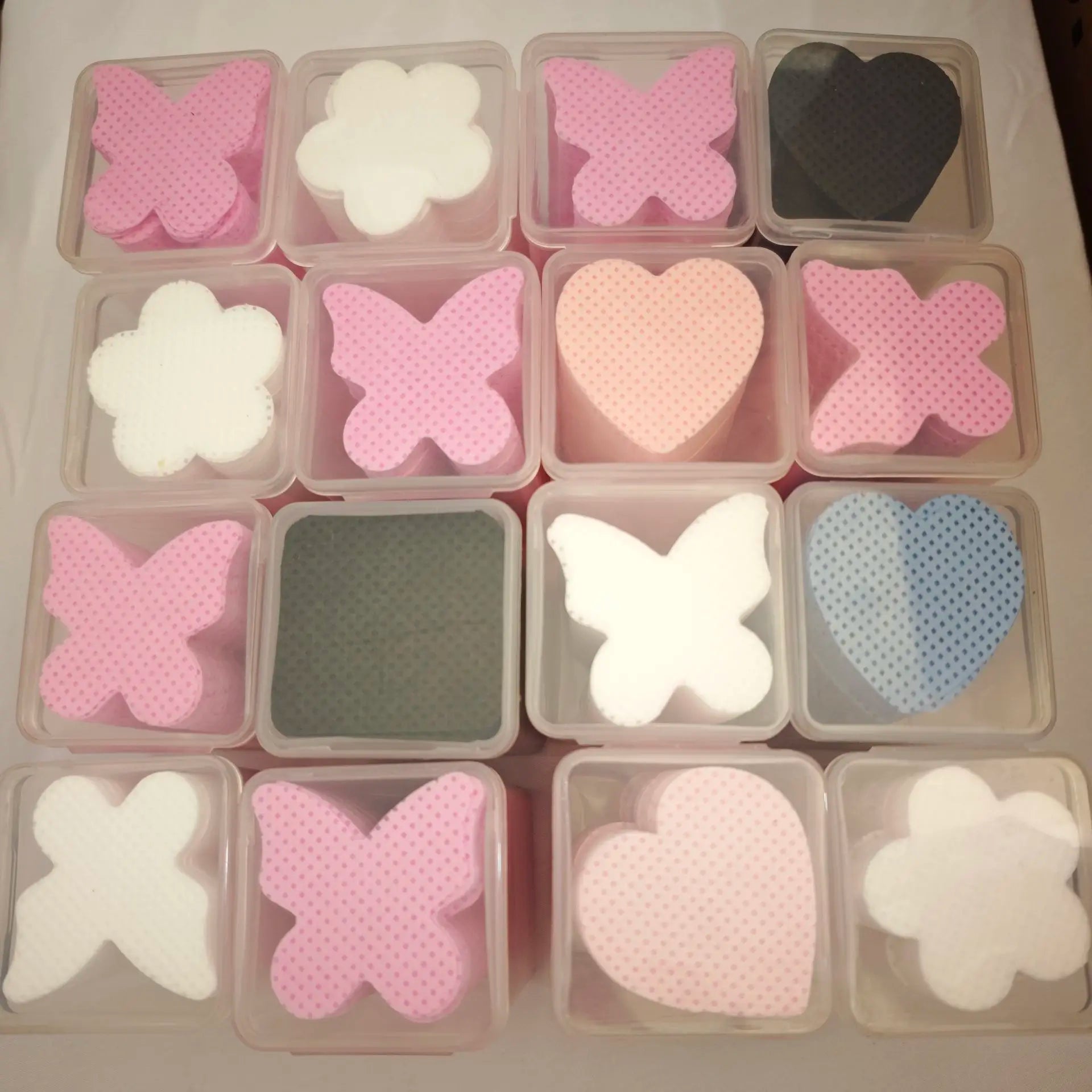 Custom Logo Butterfly Flower Pattern Eyelash Glue Remover Make up Glue Cotton Pads Beauty Tool