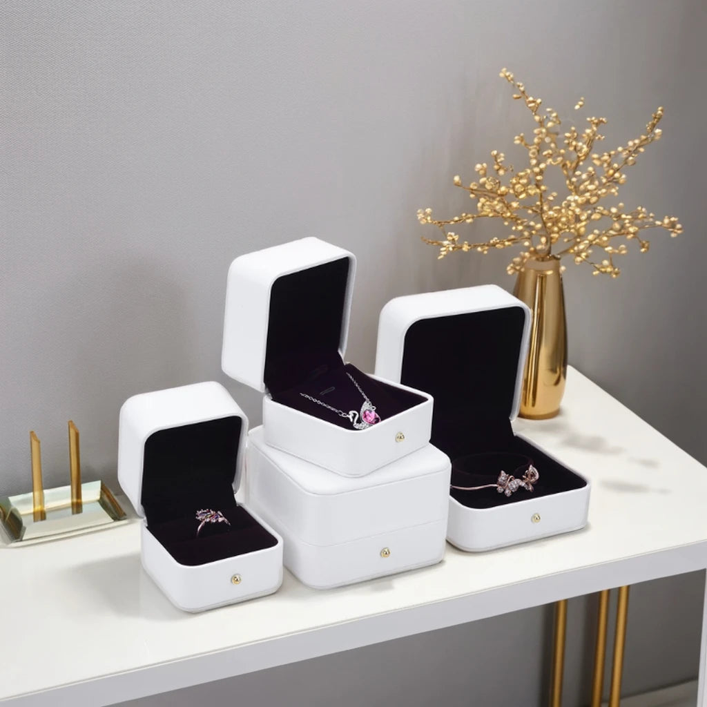 Customized Luxury Jewelry Box Set with Leather for Wedding Ring Bangle Watch Pendant Bracelet Multi-Purpose Storage Packaging