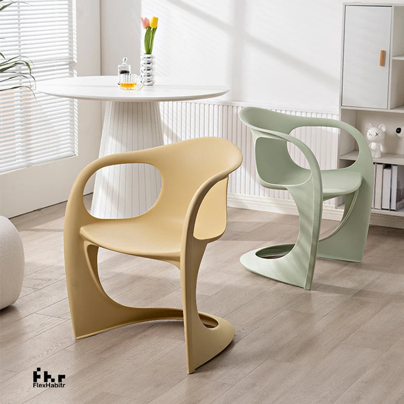 Factory Custom solid wood dining chair luxury armrest restaurant chairs for restaurant