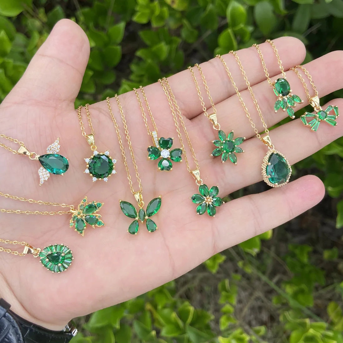2023 Trending Jewelry 18k Gold Butterfly Necklace Zircon Micro Paved Copper Necklace Angle Clover Bow Pendant Necklace