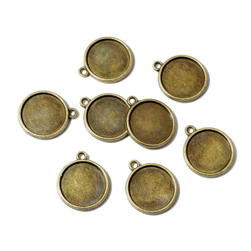 16mm Inner Size Antique Bronze Silver Plated Triangle Style Cabochon Base Cameo Setting Charms Pendant Blank Bezel