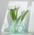Wholesale Flower Design Acrylic Cylinder Clear Vase Modern Contemporary Design Vase Small Bouquet Holder Modern Decorative Vase