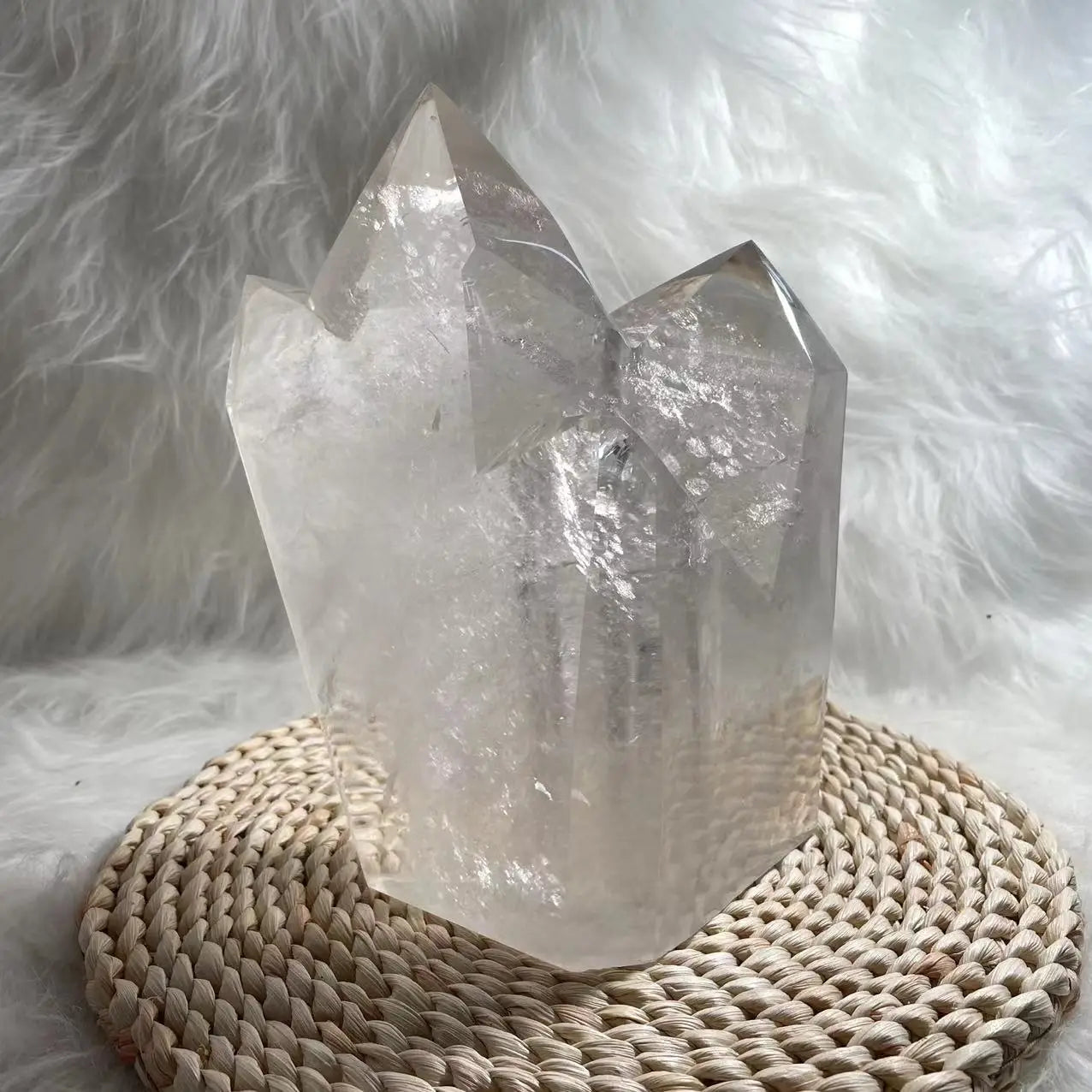 Wholesale  Large Clear  Quartz Crystal Melting Crystal Stone Wand Points for Decoration