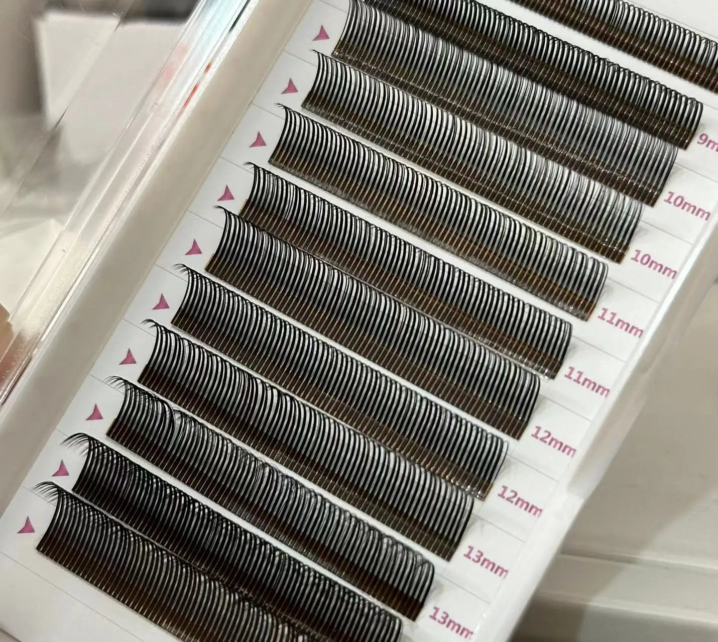5D Closed Fan Lash Angel Lashes Black Color Mixed Lash Tray Eyelash Extension