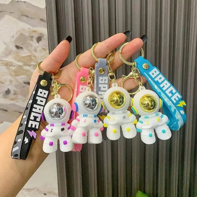 New Design Colorful Astronaut Key Ring Cute Spaceman Keychain Fashion Car Key Pendant Key Ring Astronaut Toy Keychain Kids Gifts
