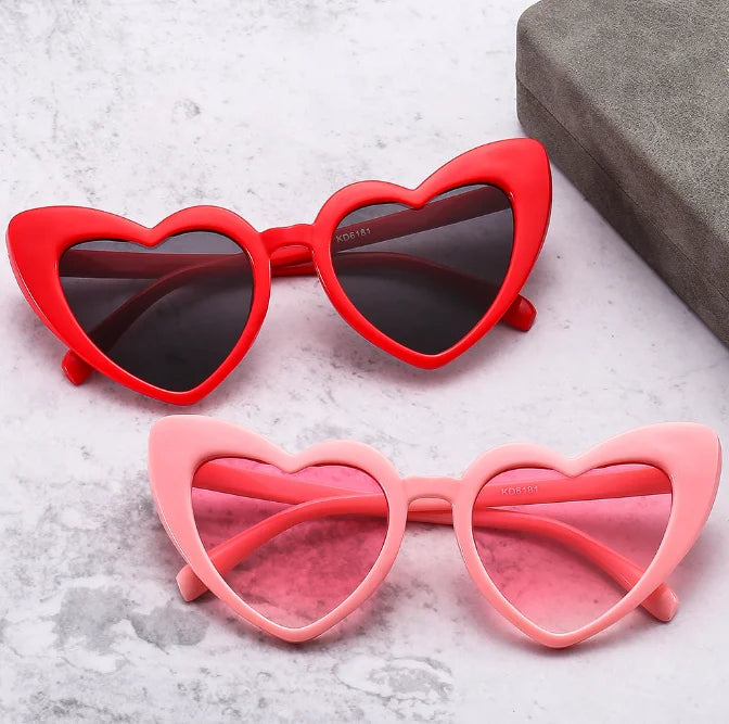 Wholesale UV400 Boys Girls pink Heart Shaped Sunglasses Kids Heart Shades Vintage Sun Glasses for Children 2023