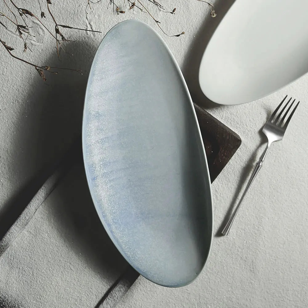 Factory Direct Wholesale Restaurant Japanese Unique Shape Oval Blue and White Ceramic Porcelain Serving Sushi Dinner Plates