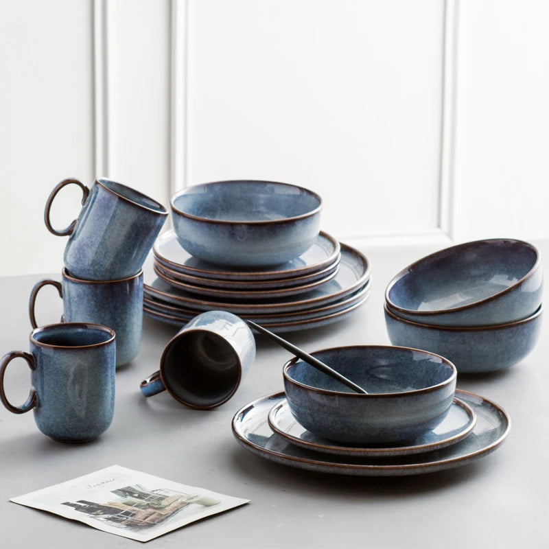 Hot Sale Round Blue and White Porcelain Western 4pcs Dinnerware Sets Crockery Wholesale Stock Tableware Set for Restaurant Hotel