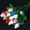 M141 Wholesale Wedding Home Decorative Mini Red White Silk Rose Bunch Artificial Bunga Real Touch Latex Silk Artificial Rose Bud