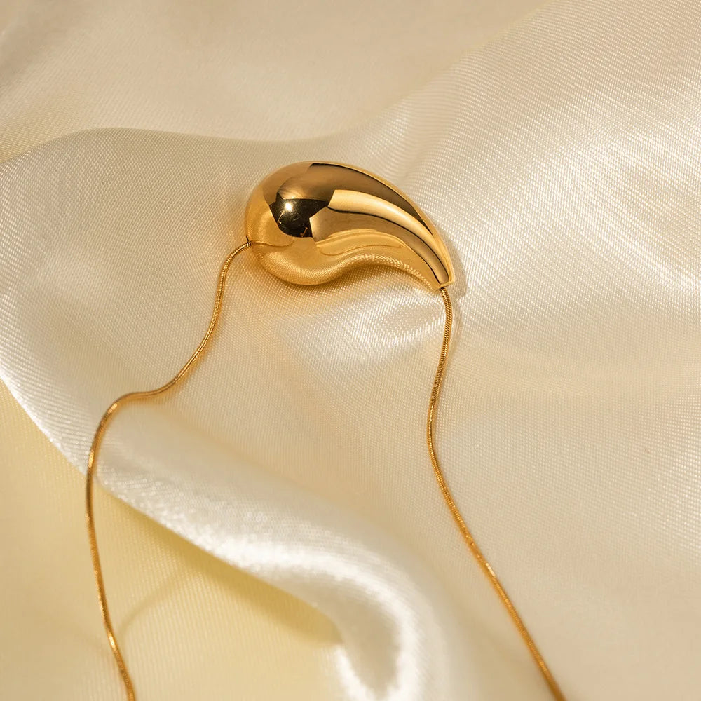 Charm Chic Elegant Collar Jewelry Non Tarnish Free 18k Gold Plated Tear Drop Pendant Necklace for Women