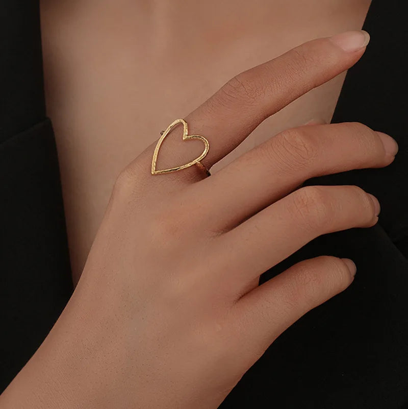 Personalized 18K Gold Plated Thin Circle Finger Ring Simple Adjustable Silver Gold Hollow Heart Ring for Women Girls
