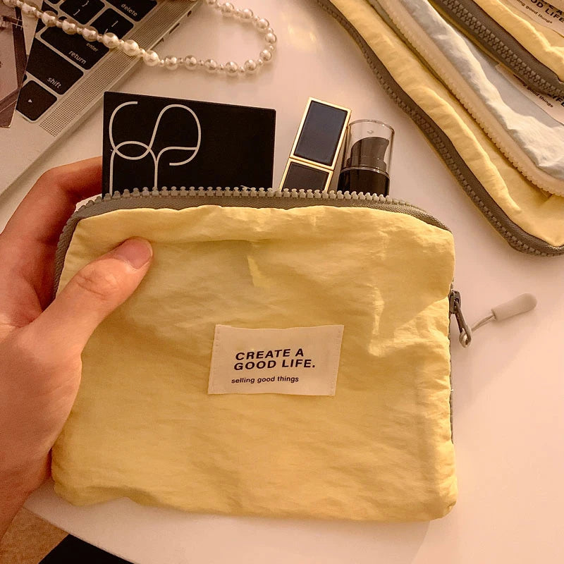 Colorful Polyester Zipper Pouch Portable Cosmetic Bag Skincares Headphone Small Personal Items Makeup Pouch