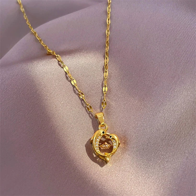 Wholesale Stainless Steel Chain Cut Dainty Luxury Zircon Diamond Animal Necklace Dolphin Love Necklace