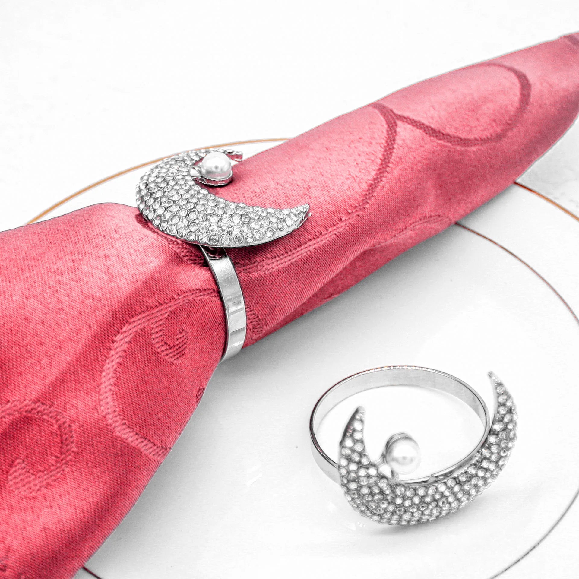 Uniquely Designed Fashion Jewelry Rhinestone Napkin Holder Moon Napkin Rings Stylish Accessories Party Eid Mubarak Stocked Metal