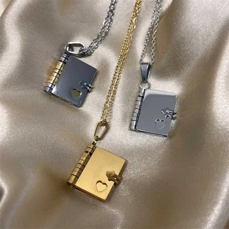 Dainty Personalized d Jewelry Stainless Steel Custom Pendant Letter Necklace Opened Hollow Heart Book Pendant Necklace