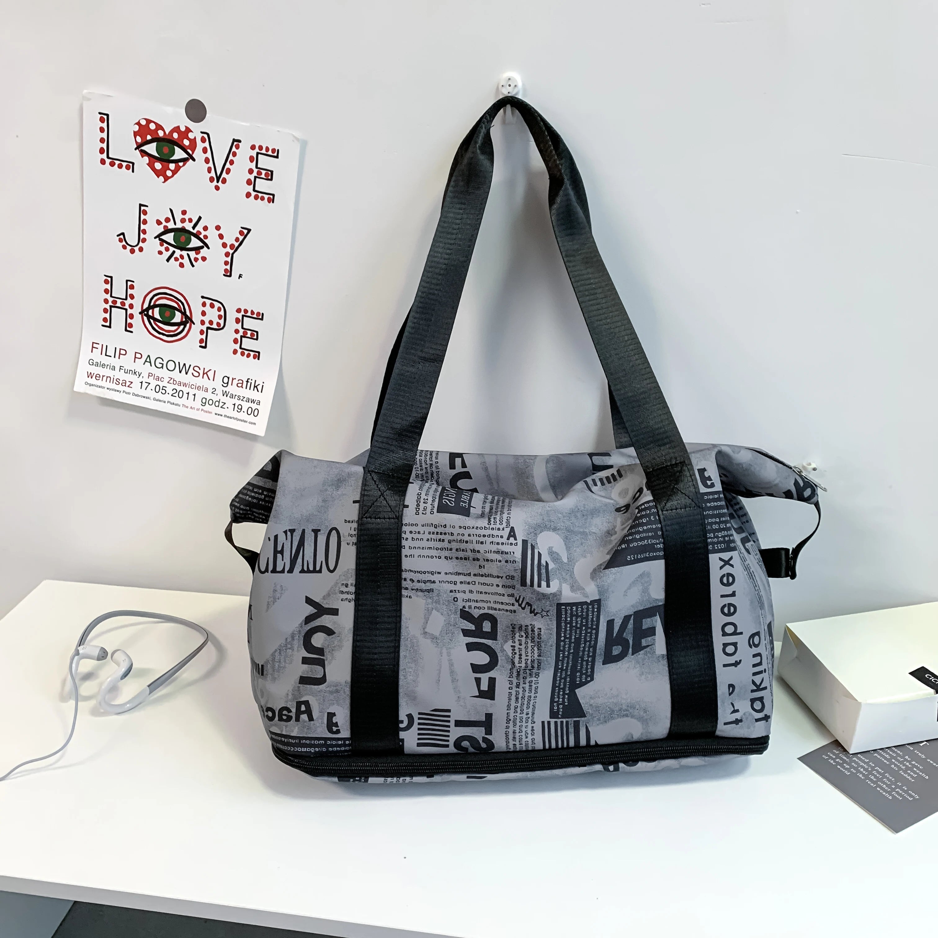 Cool Style Multi-Functional Zipper Backpack Multiple Pockets Newspaper Printing Letter Waterproof for Gym Outdoor Trip Portable