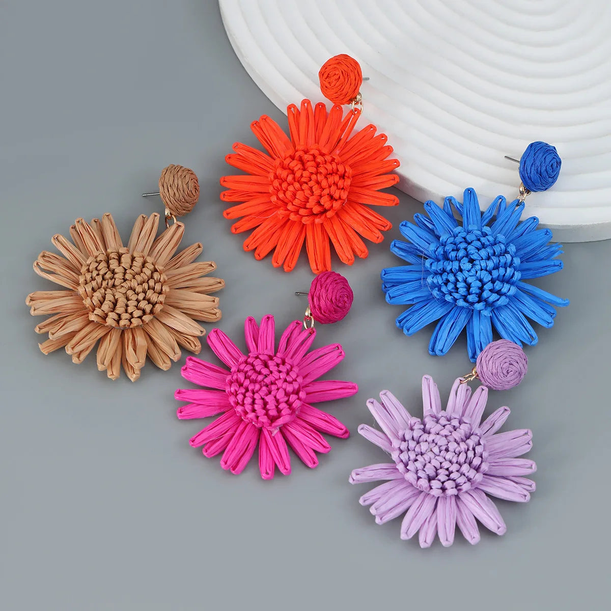 Europe and the United States New Bohemian Raffia Earrings Multi-Colored Flowers Hand-Woven Earrings Gifts for Women