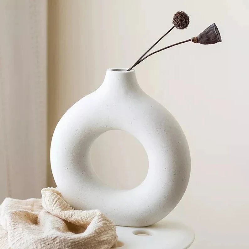 Wholesale Natural Raw Stoneware Circle Vase Indoor Nodic Ceramic Art Donut Vase Porcelain Vases