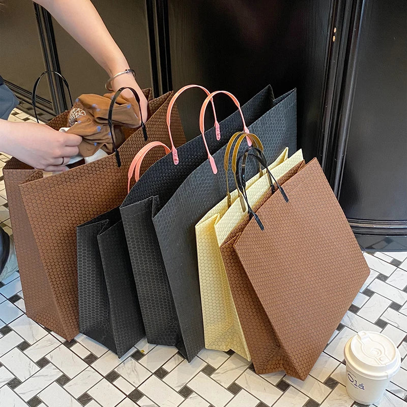 Non-woven Fabric Women's Clothing Hand-held Bags Shopping Packing Bags Gift Bags Thickened
