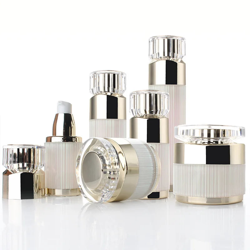 Customs logo Vertical Lines in Bottle Body Luxury champagne Acrylic Cosmetic Packing Bottle Cosmetic Lotion Airless Bottles