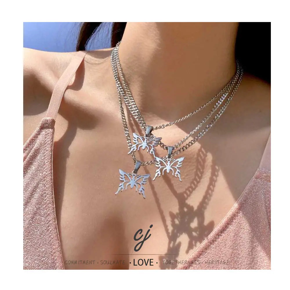 Carline Trendy Fine Jewelry Gold Plated Fashion Wholesale Stainless Steel Minimalist Pendant butterfly Design Necklace for Women