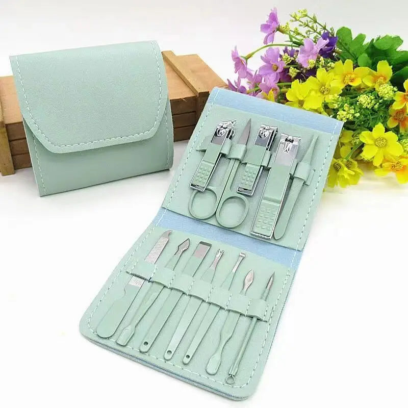 Hot Selling PU Leather Manicure and Pedicure Sets Nail Art Decoration Tools Carbon Steel Manicure Set
