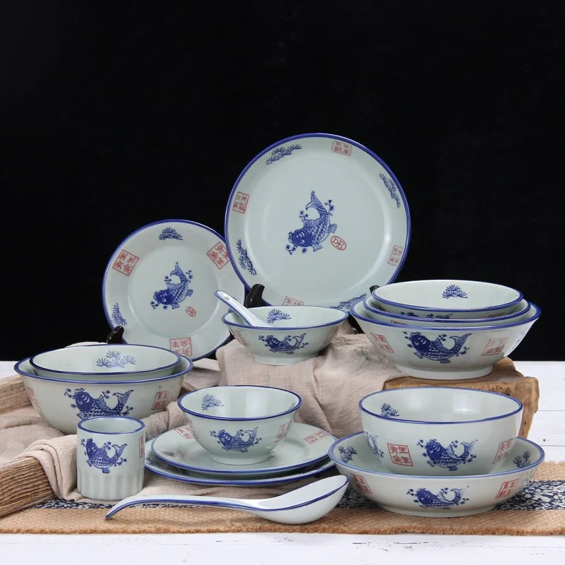 Chinese Retro Blue and White Ceramic Rice Bowl Cheap Price Plate Porcelain Tableware High Temperature Farmhouse Tableware