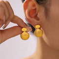 Fashion New Dainty Geometric Shell Joint Stud Earring 18k Gold Plated Simple Shell Earring Titanium Steel Stud Earrings Women